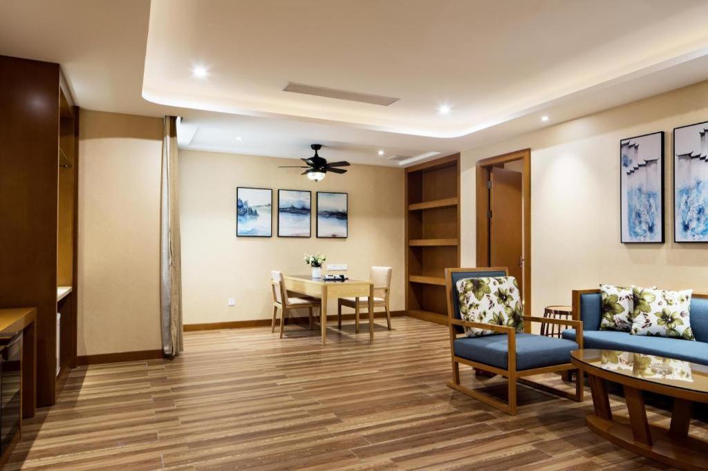 Cheermore Recreation Hotel Guangzhou Zhimao Yuan Ecological Spa Leisure Hotel Εξωτερικό φωτογραφία